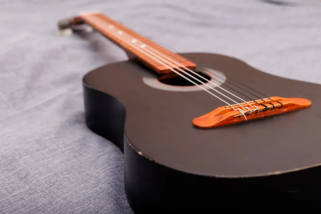 Ultimate Guide On How To EQ a Nylon Guitar- EQ Settings Acoustic Guitar ...